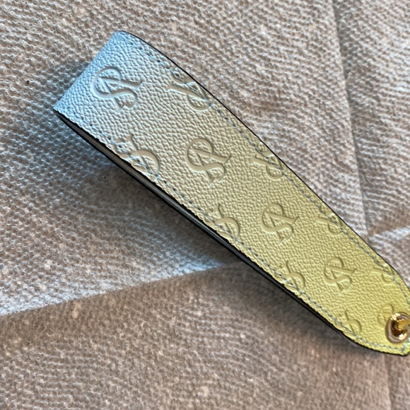 Ombré keychain - Picture 5 of 5